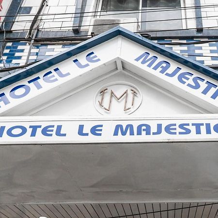Hotel Le Majestic Douala Ngoại thất bức ảnh