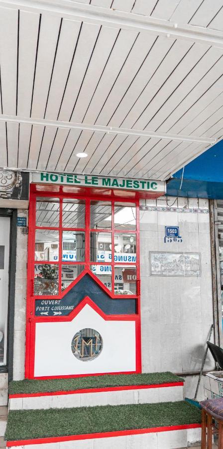 Hotel Le Majestic Douala Ngoại thất bức ảnh
