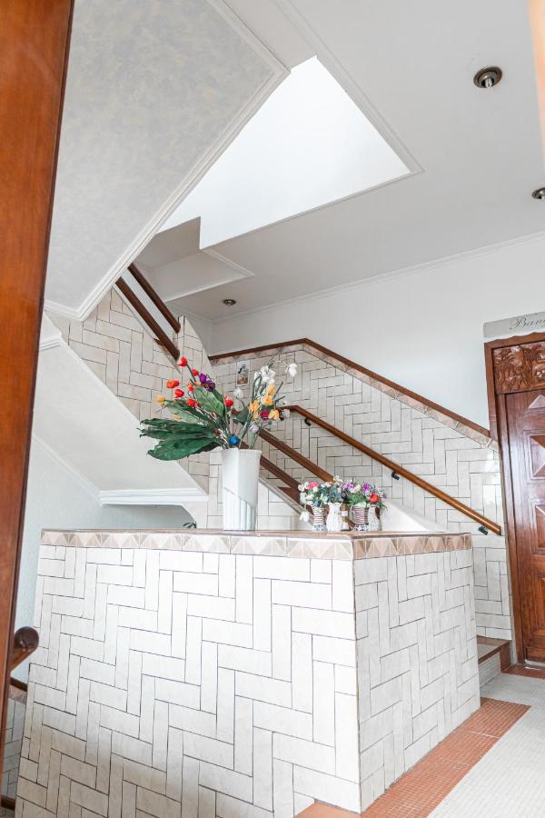 Hotel Le Majestic Douala Ngoại thất bức ảnh