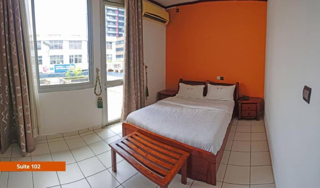 Hotel Le Majestic Douala Ngoại thất bức ảnh