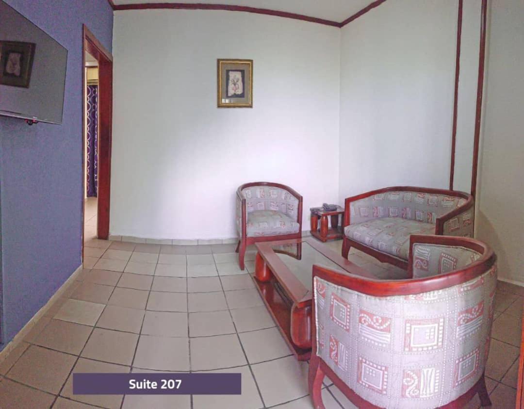 Hotel Le Majestic Douala Ngoại thất bức ảnh