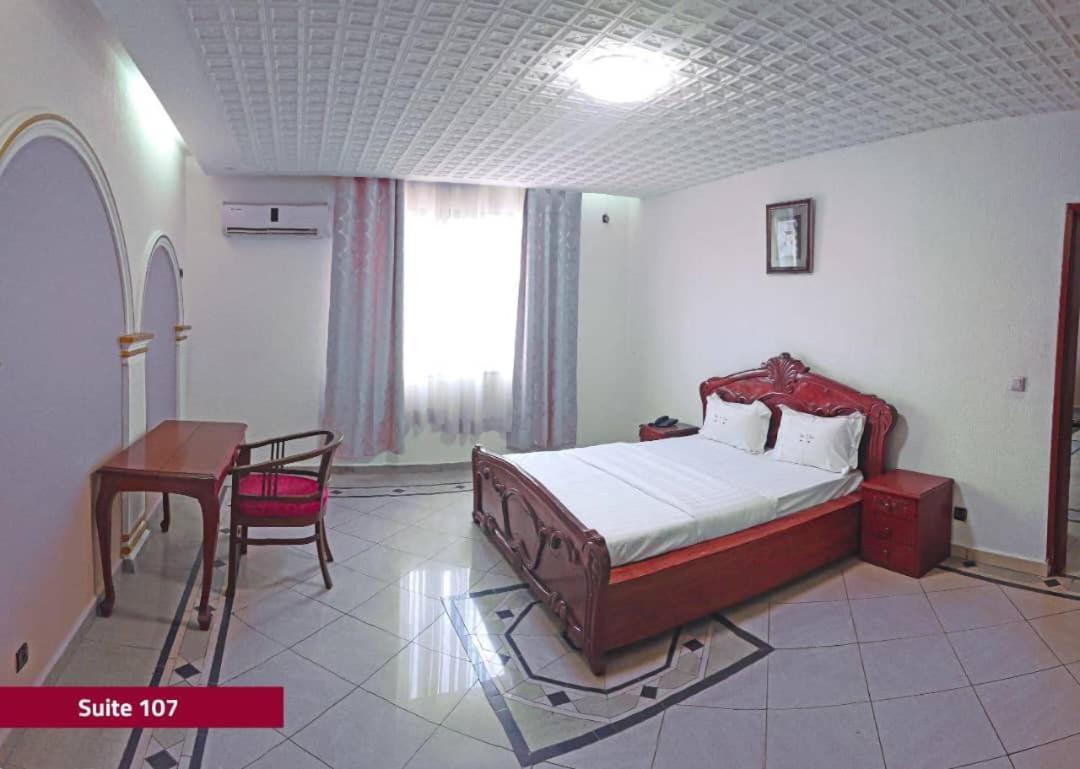 Hotel Le Majestic Douala Ngoại thất bức ảnh