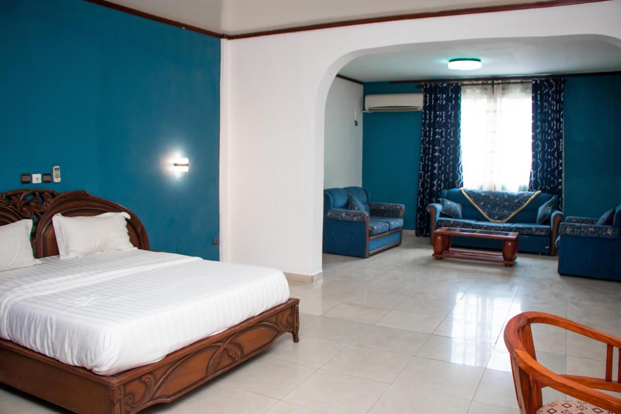 Hotel Le Majestic Douala Ngoại thất bức ảnh